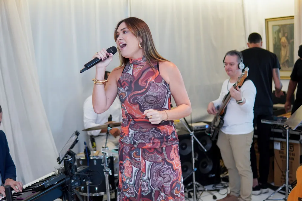 Larissa Leite. (4)