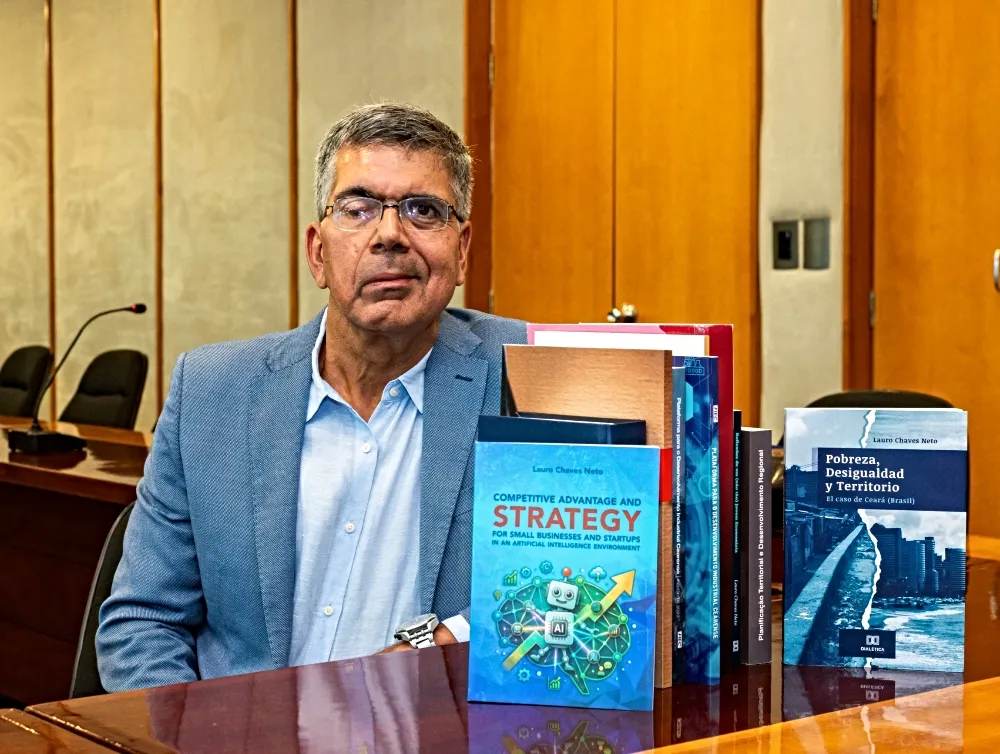 Lauro Chaves Neto lança livro sobre estratégia e uso da Inteligência Artificial