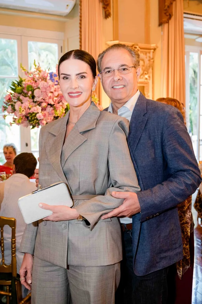 Lisandra Souto E Gustavo Fernandes Msa 0964