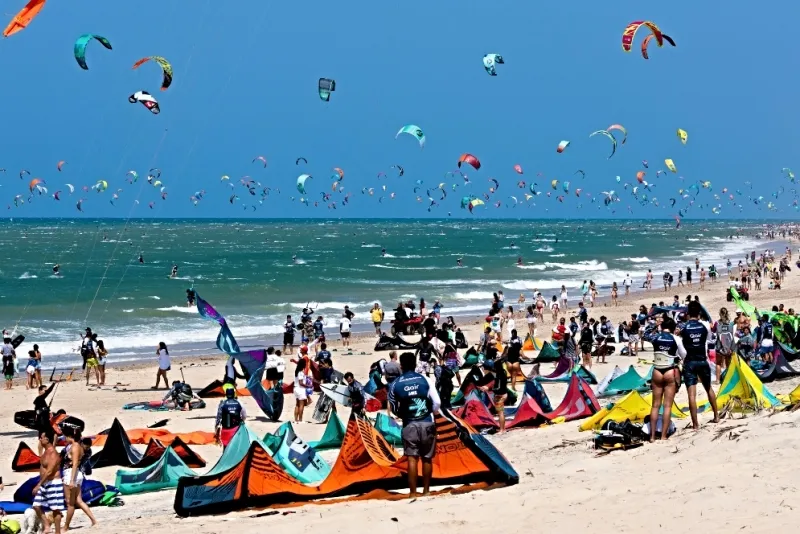 Kitesurf impulsiona turismo internacional e consolida Fortaleza como destino