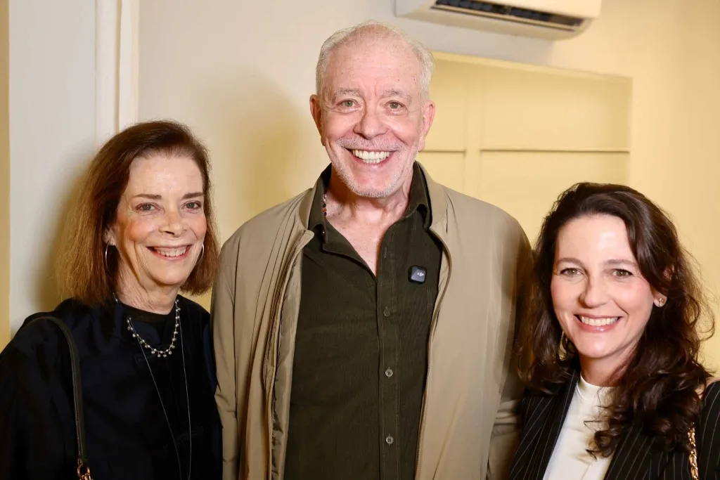 Lucia Simas, Antonio Bernardo E Leticia Stefano