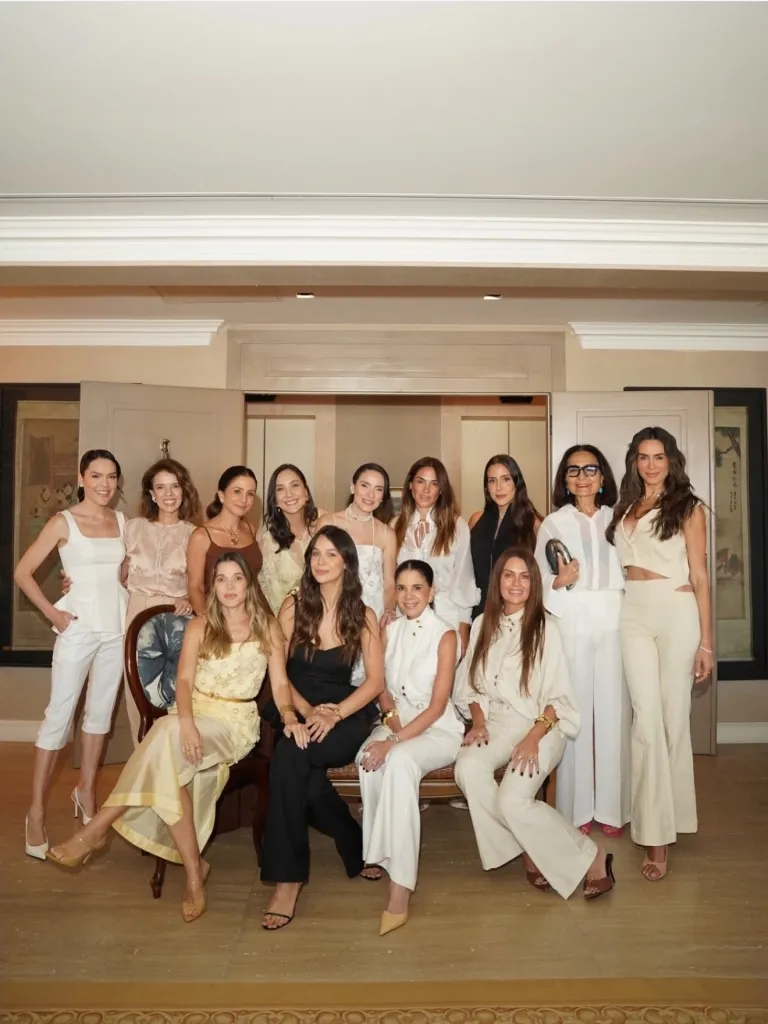 Lucia Turqueto, Katya Faro, Bel Pimenta, Mariana Marcato, Lari Duarte, Fe Schiling, Maria Lucia Negrão, Isa Moya, Carol Scaff, Camila Gaio, Camila Almeida, Carol Buffara E Serpui Marie (2)