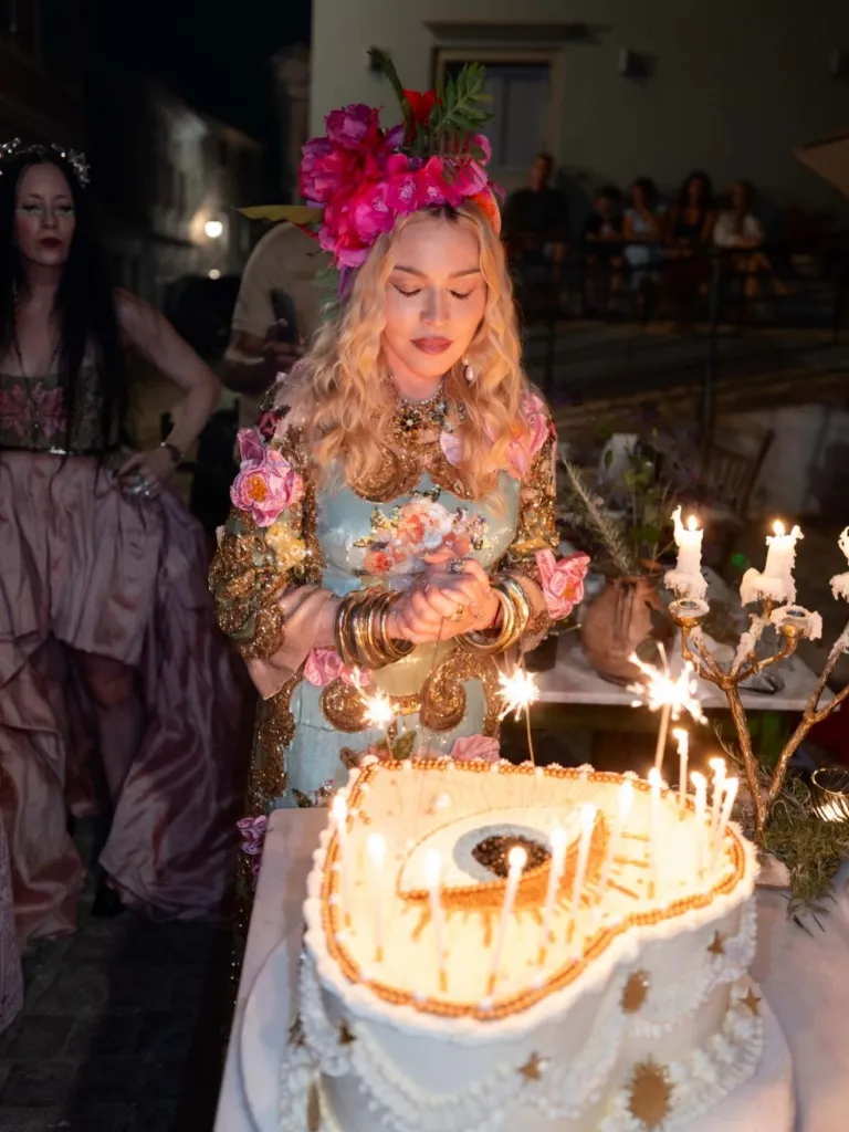 Madonna (8)