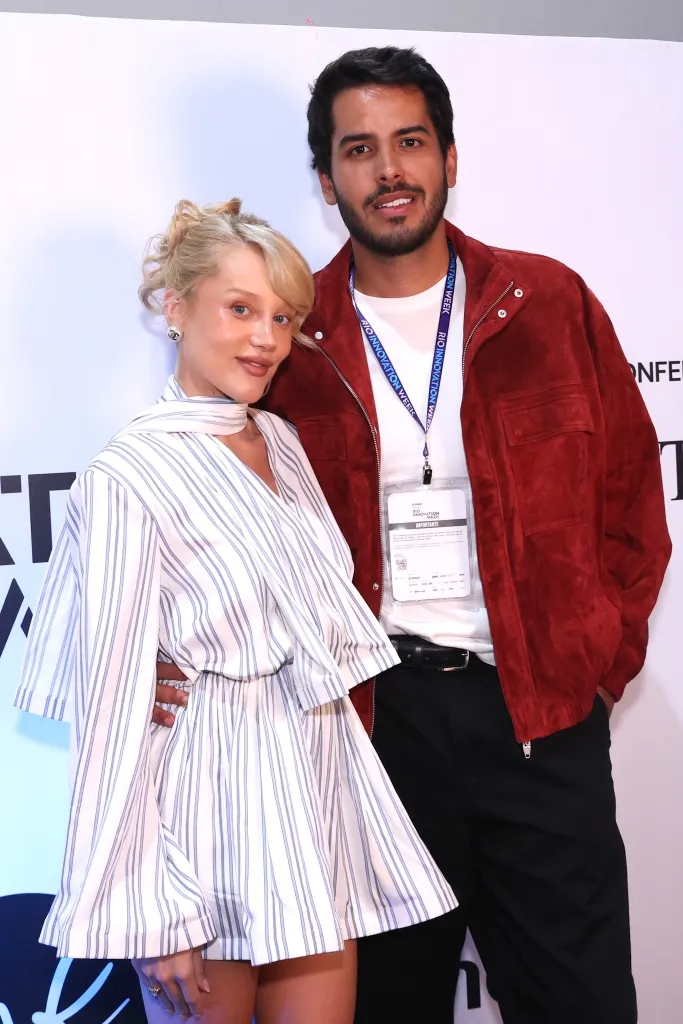 Malu Borges E Marido João