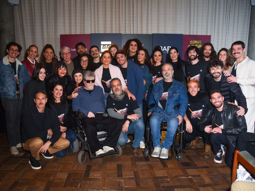 Marcelo Rubens Paiva E Elenco Feliz Ano Velho 649