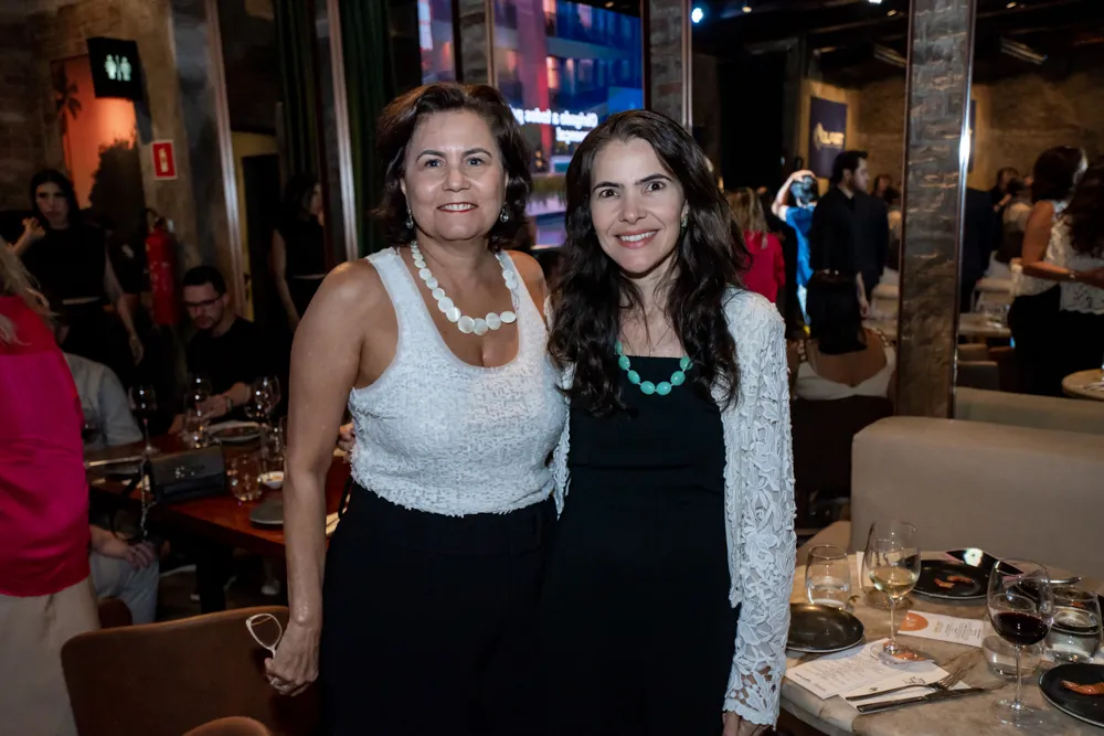 Márcia Cavalcante E Anelise Caminha