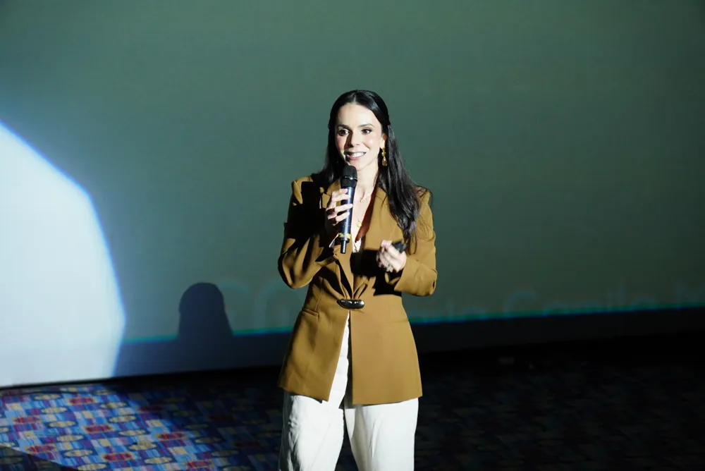 Maria Camila Moura