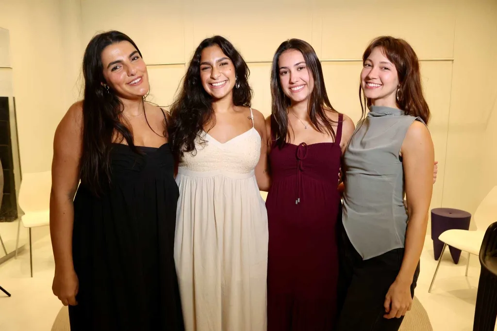 Mariana Pierri, Iara Alice Oliveira, Laura Malta E Camila Ramalho