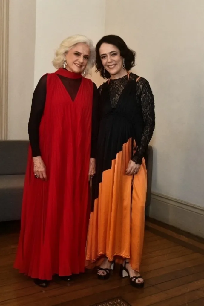 Marieta Severo E Sua Filha Silvia Buarque