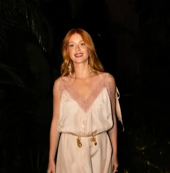 Com look Chloé, Marina Ruy Barbosa participa de fashion talk com Maria Prata em São Paulo