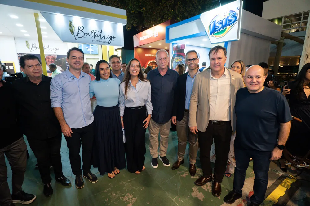 Mauro Filho, Capitão Wagner, Dayanny Bittencourt, Giselle Bezerra, Ciro Gomes, Daniel Jereissati, Alex Martins E Roberto Cláudio