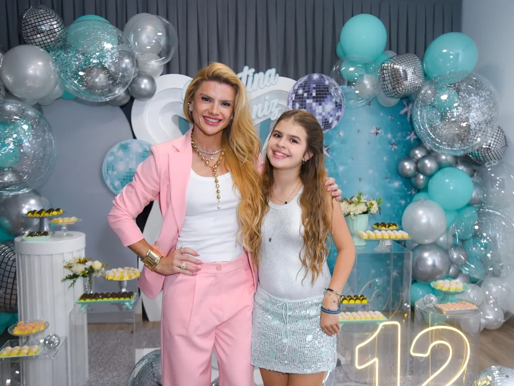 Mirella E Valentina Muniz 979