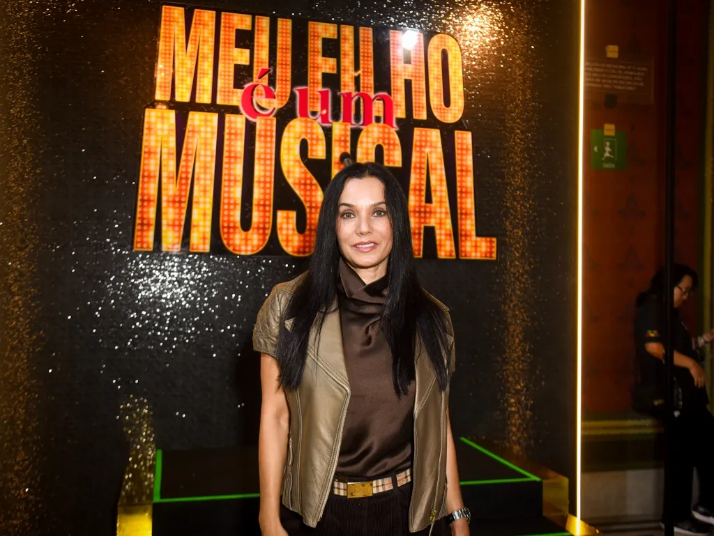 Mônica Carvalho 2230