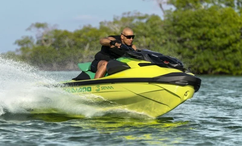Ayrton Senna inspira lançamento da moto aquática mais potente da Sea-Doo