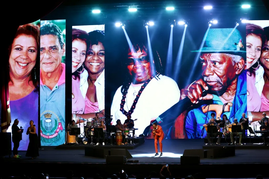 Mumuzinho Se Apresenta 10