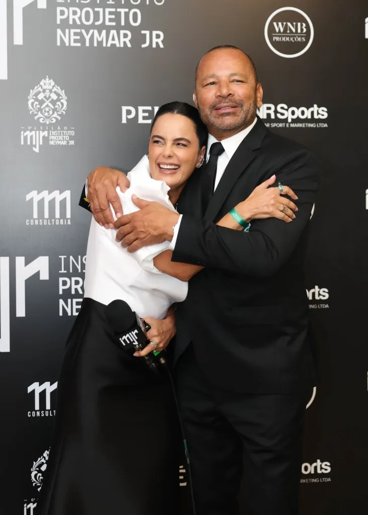 Natália Guimarães E Neymar Pai
