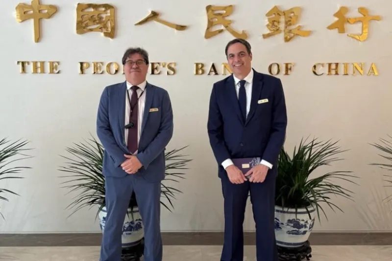 O Diretor De Planejamento Do Bnb, Aldemir Freire, E O Presidente Do Bnb, Paulo Câmara, Durante Visita Ao Banco Central Da China