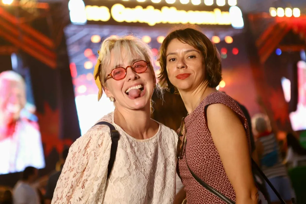 Pâmela Côto E Juliana Stuart