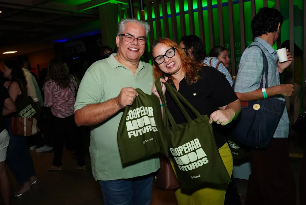 Paulo Franklin E Kivia Cunha
