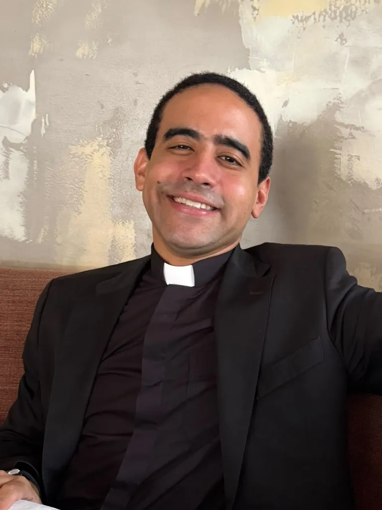 Pe Davi De Melo