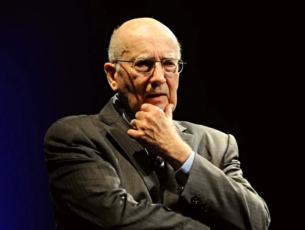 Philip Kotler reúne inovação e propósito em palestra para empresários cearenses