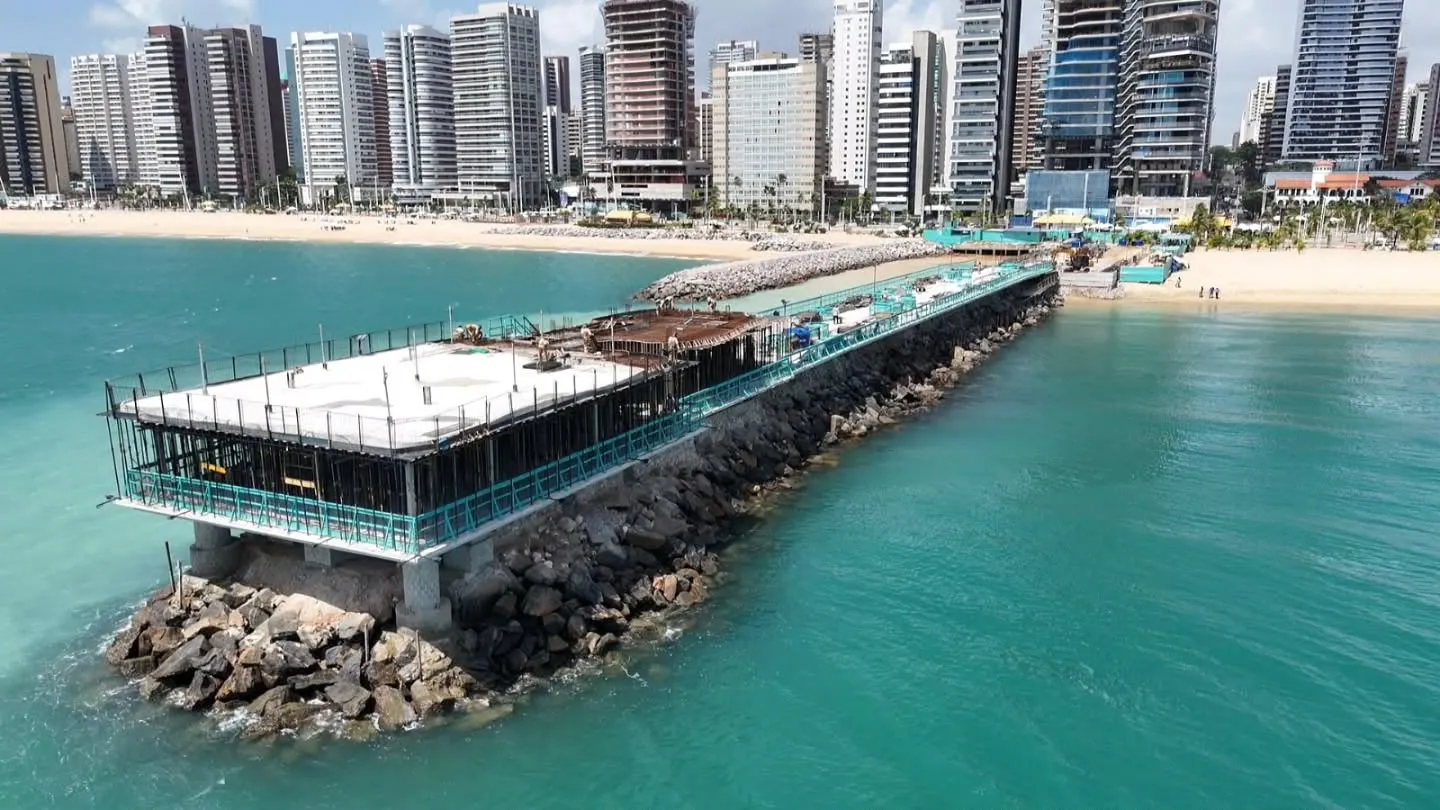 Píer Ideal avança e ganha forma na Beira-Mar de Fortaleza