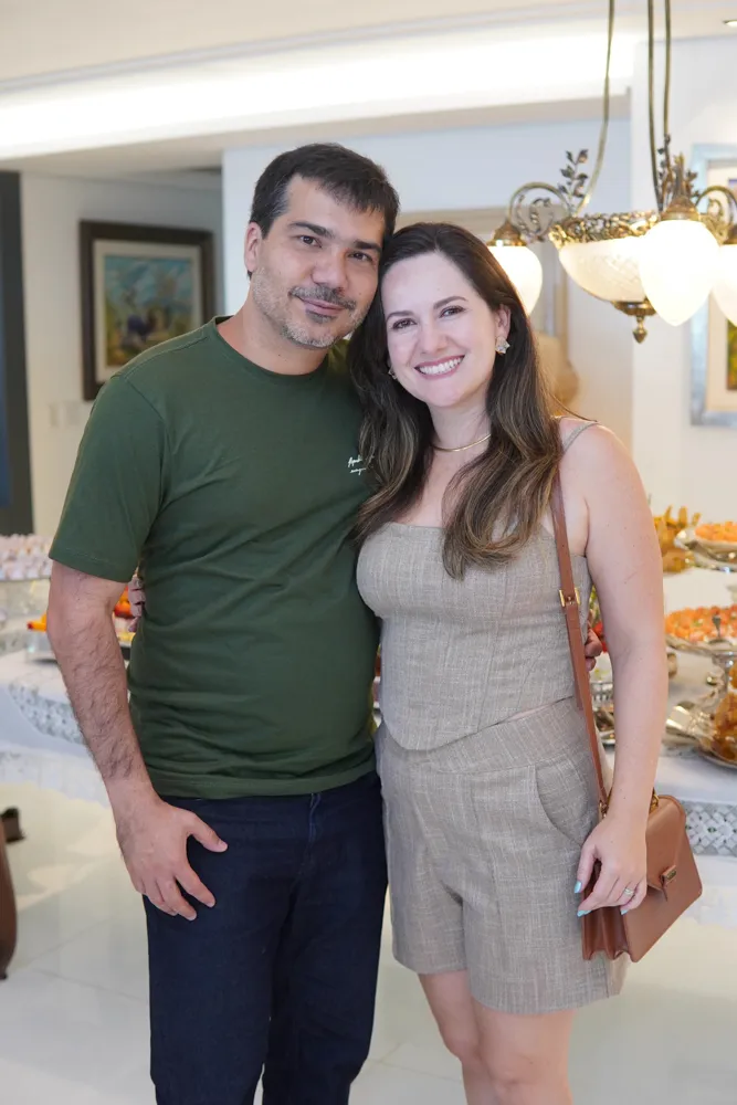 Potiguara E Valéria Gomes