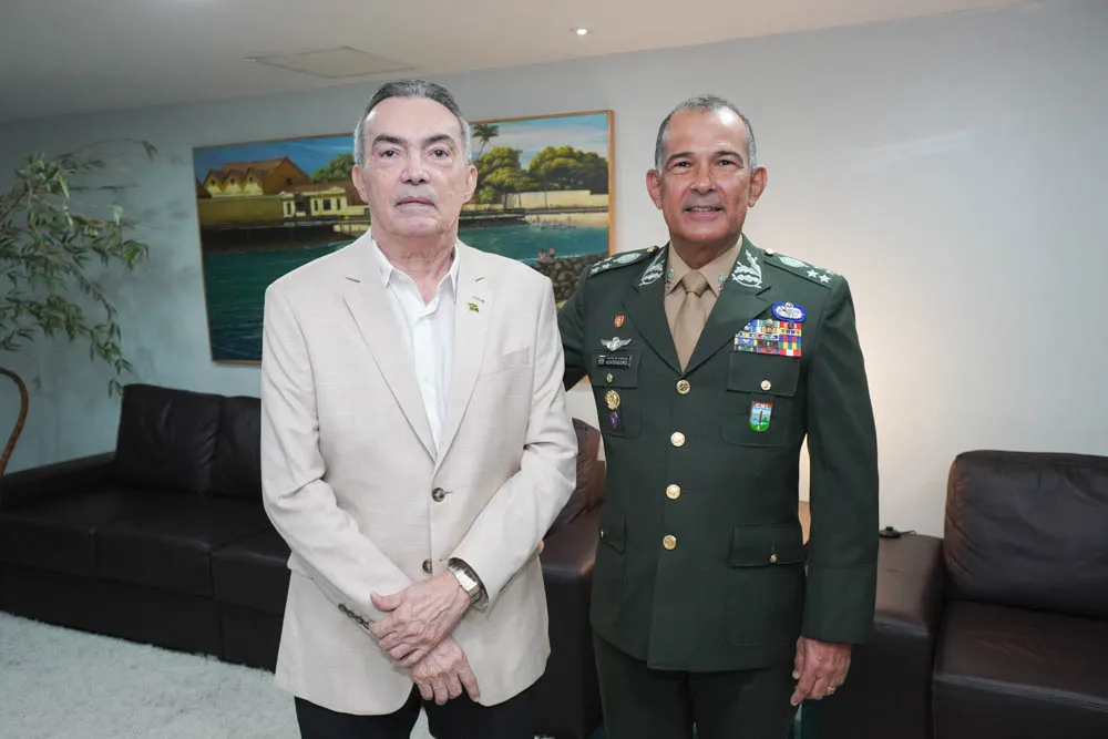 Reginaldo Carvalho E Gen. Montenegro (2)