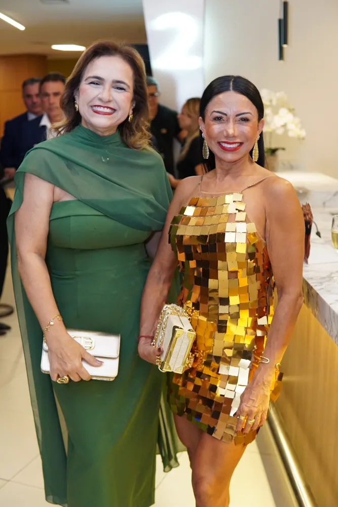 Roberlene Rodrigues E Ana Costa
