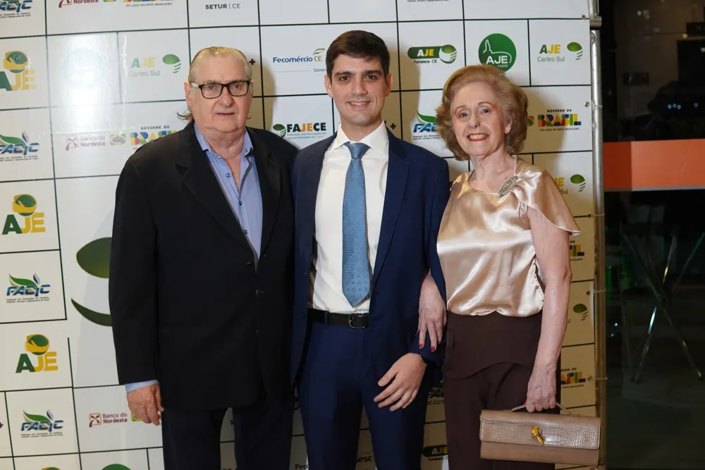 Roberto Pinheiro, Germano Belchior Filho E Carlota Pinheiro (2)
