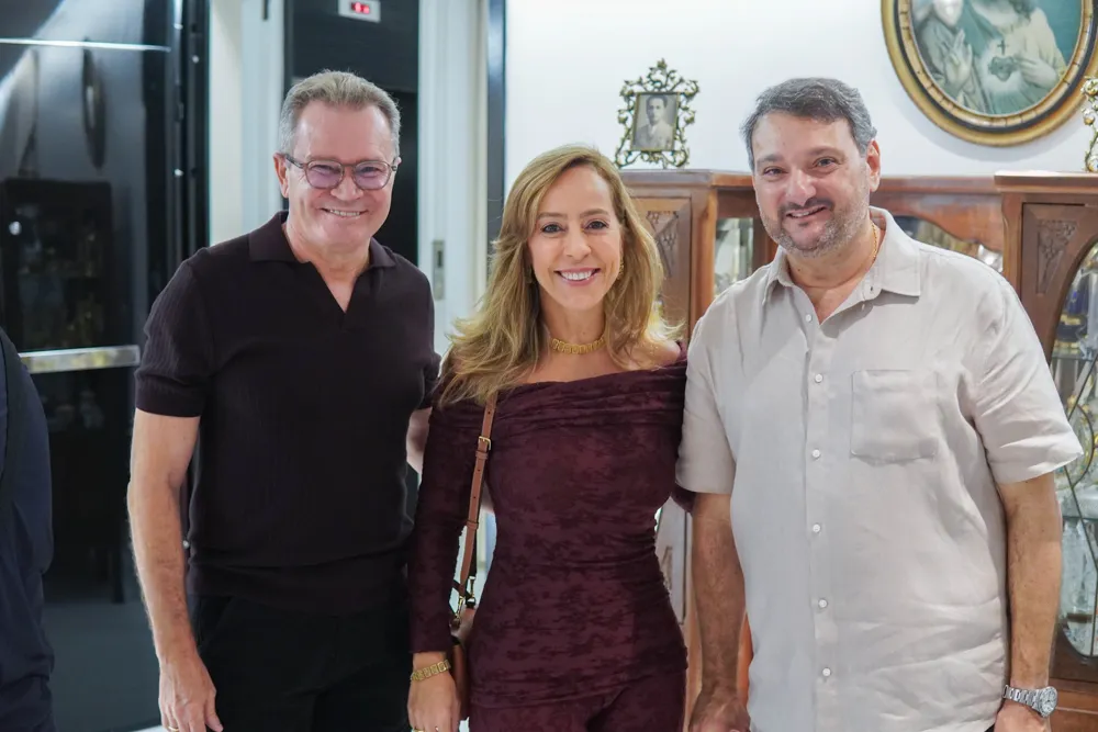 Sérgio E Letícia Macêdo, E Patriolino Dias