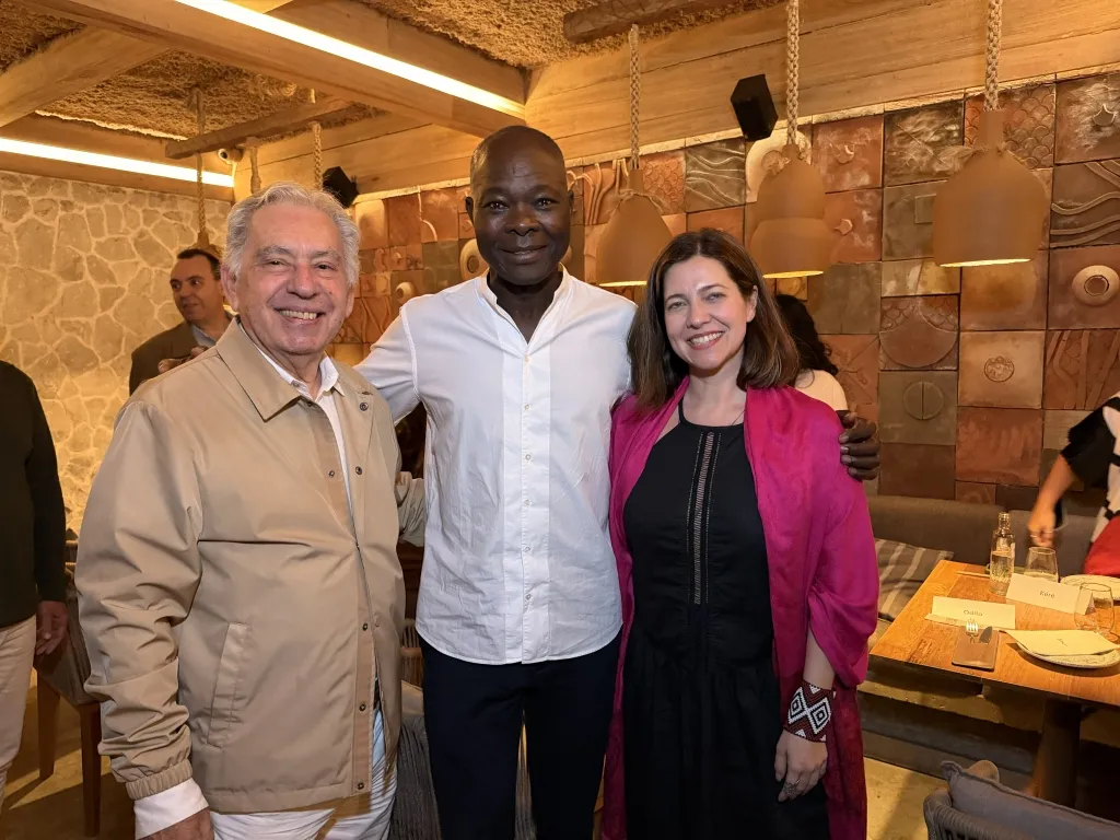 Sérgio Magalhães, Francis Keré E Marcela Abla