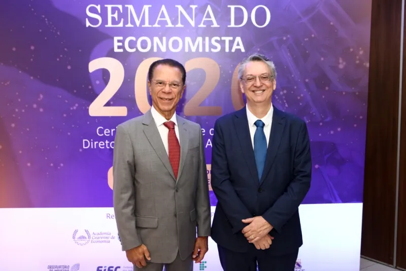 NOVO CICLO - Célio Fernando toma posse na presidência da Academia Cearense de Economia