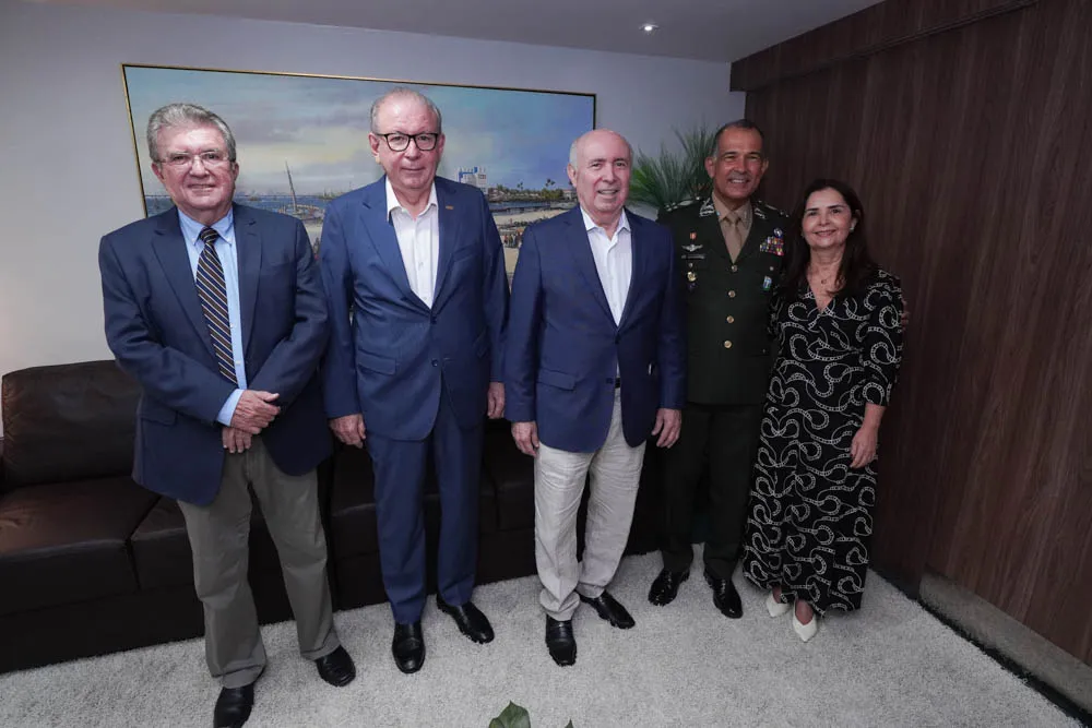Sérgio, Ricardo E Amarílio Cavalcante, Gen. Montenegro E Ana Cláudia (1)