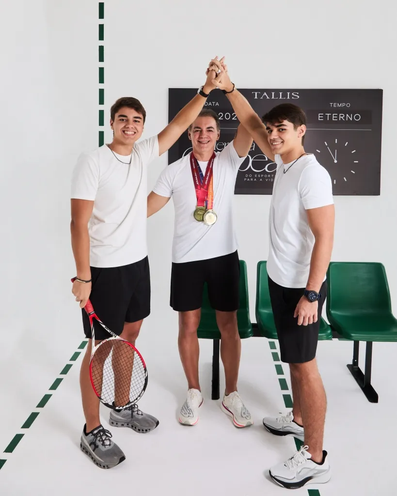 Sérgio Rodrigues E Os Filhos Otto E Yuri