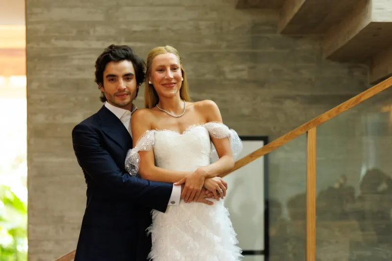 Sofia Bresser e Theo Braga celebram noivado em dois atos com alta gastronomia e referências italianas