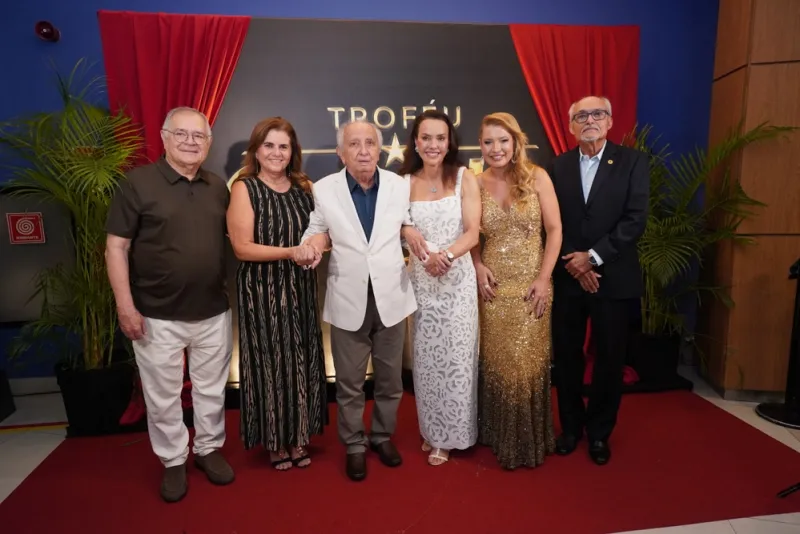 Troféu Check Up 2026 surpreende homenageados em noite de cinema no Iguatemi Bosque