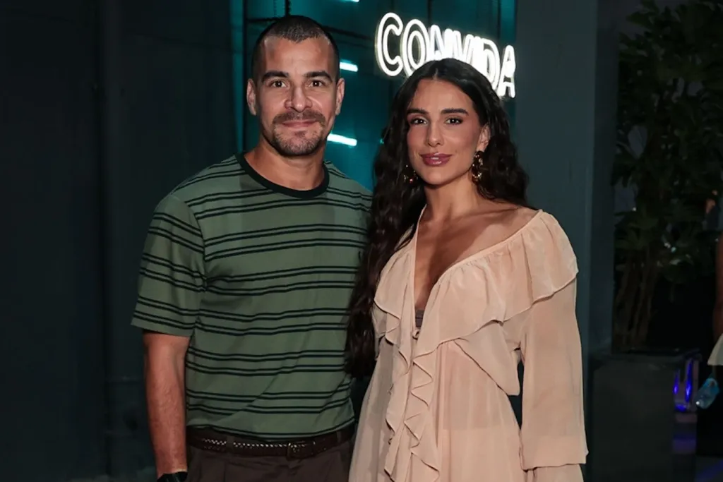 Thiago Martins E Luiza Caldi