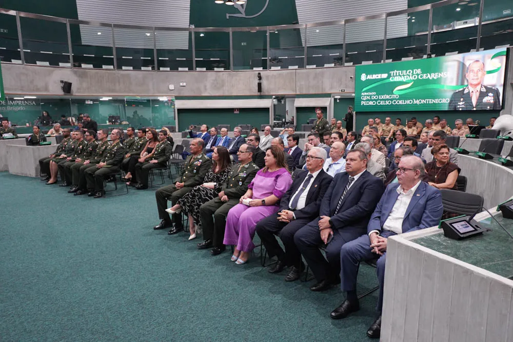 Título De Cidadão Cearense Ao Gen. Montenegro (2)