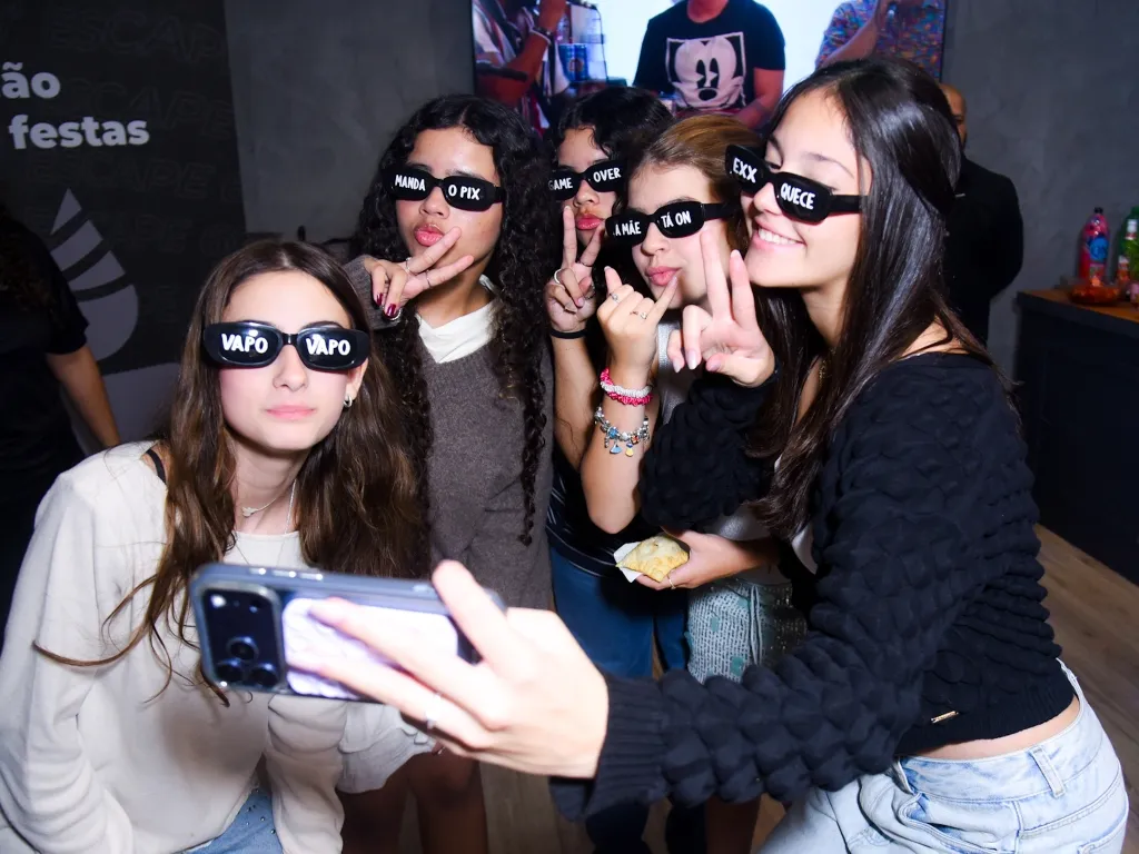 Valentina E Amigas 1036