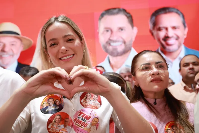 ELEIÇÕES 2026 - Romeu Aldigueri e Tainah Marinho inauguram comitê de campanha em Fortaleza